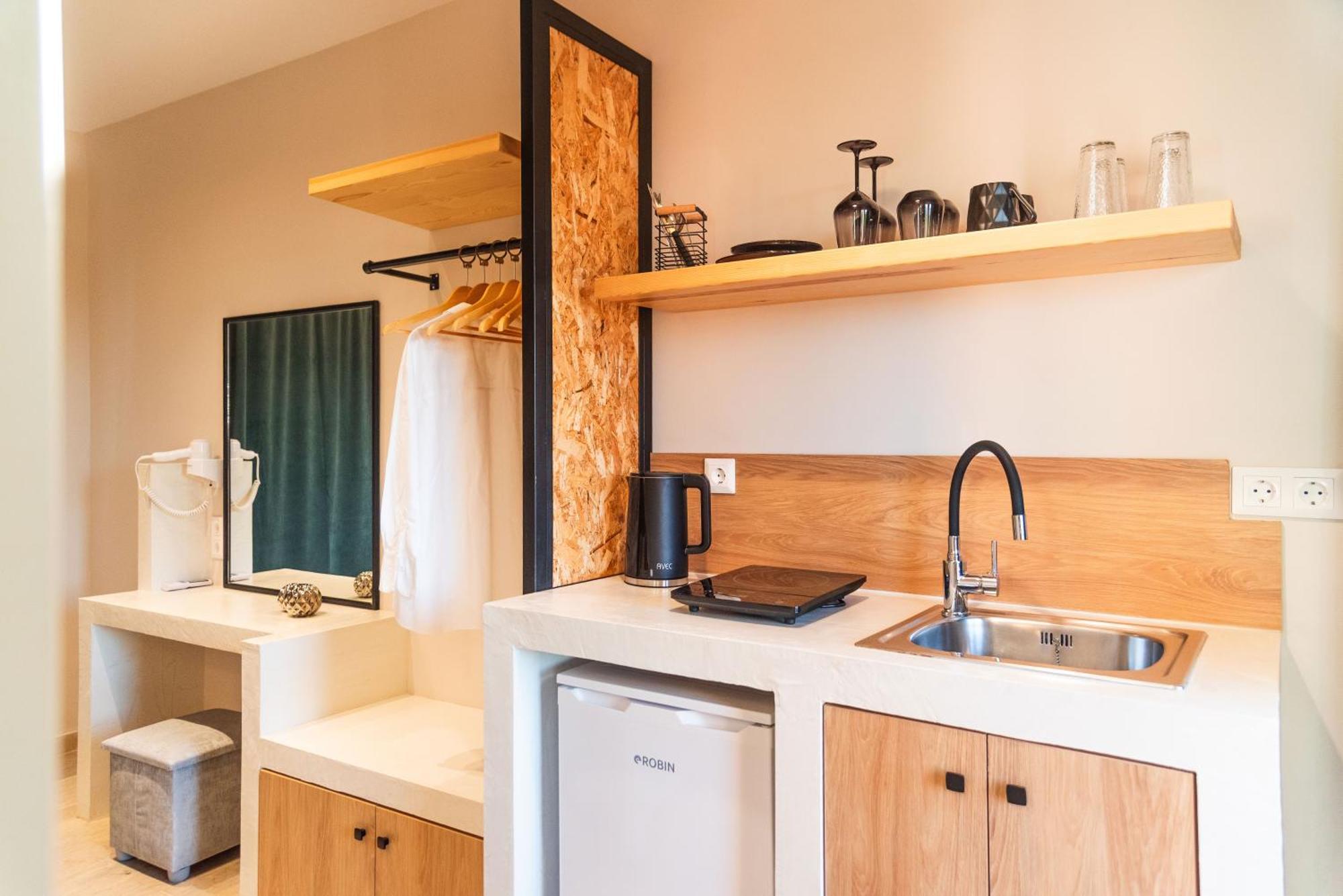 Melador Beachfront Apartments Kávos Екстериор снимка