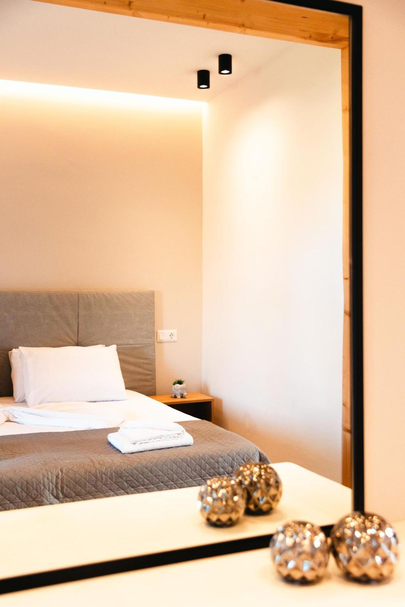Melador Beachfront Apartments Kávos Екстериор снимка